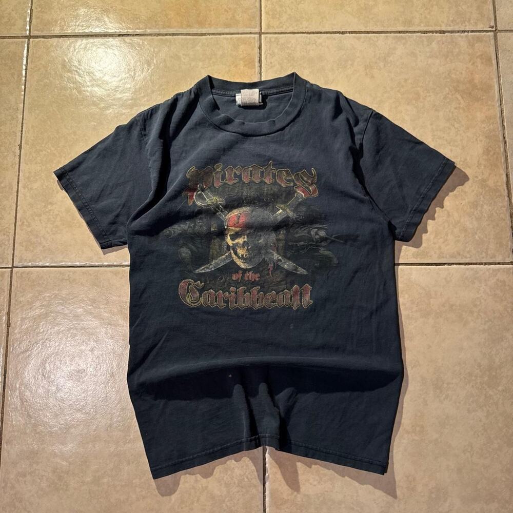Vintage 2000s disney pirates of the caribbean Size S in Womens